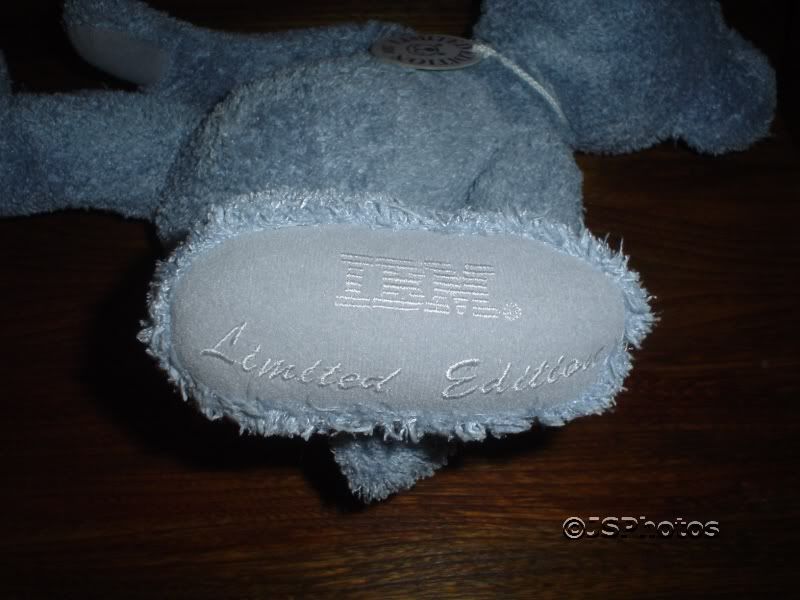 IBM Blue Bear Exclusive Designed Ltd Edition 2002 - 16 inch